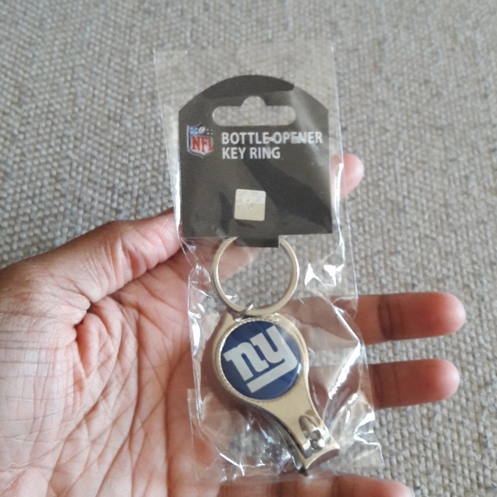 Giants 3 in 1 Keychain Bottle Opener Ring Nail Cli